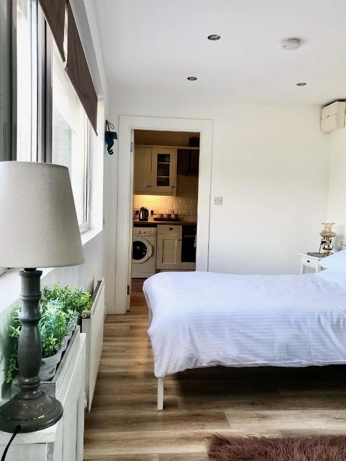 Ballygally Seaview And Garden Hideaway Buitenkant foto